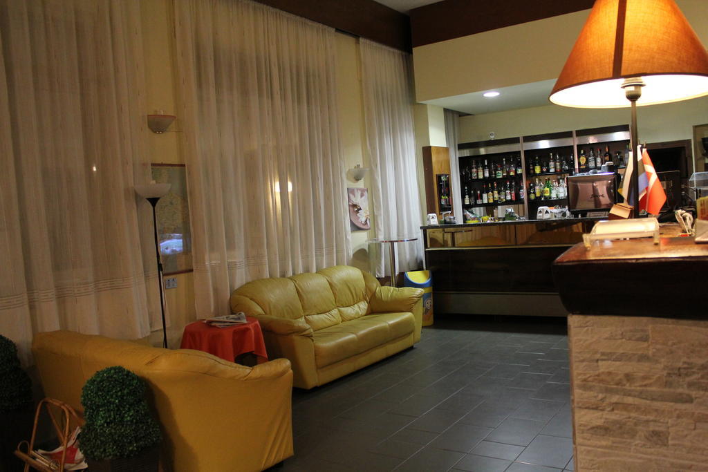 Hotel 106 Селлия-Марина Экстерьер фото